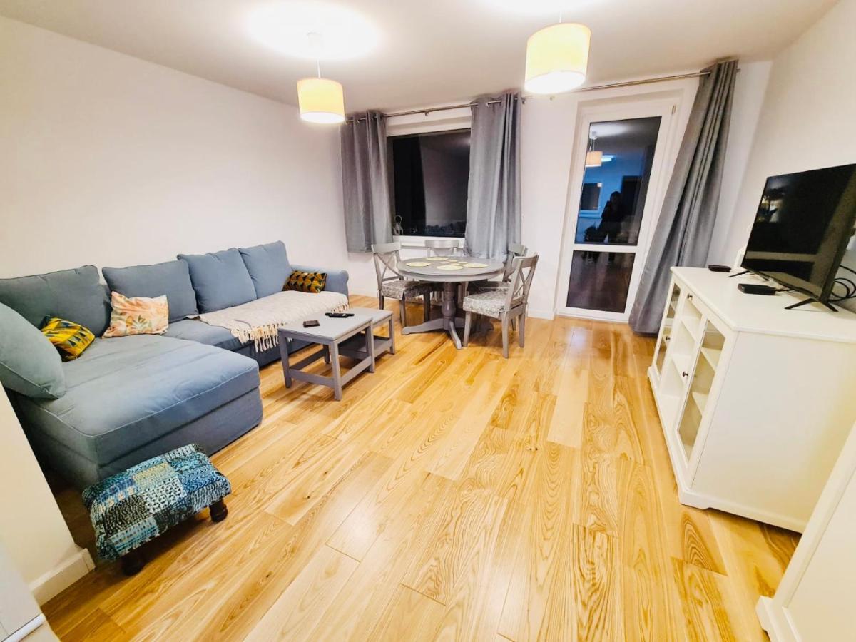 Mountain View 2-Double Bedroom Apartment เยเลเนียกูรา ภายนอก รูปภาพ